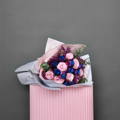 Bouquet of roses, limonium, eucalyptus