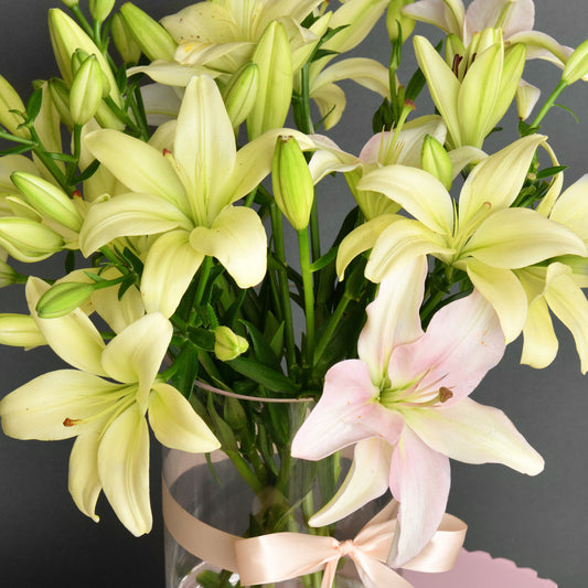 Lily Floral Arrangement in Vase